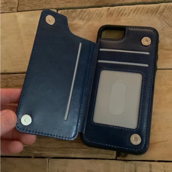 iPhone 7 or 8 wallet case - Picture 2 of 5